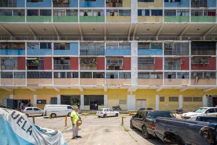Guido Bermúdez, Unidad de Habitación Cerro Grande, Taller de Arquitectura TABO, Caracas. Photograph by Julio Mesa, 2023.
